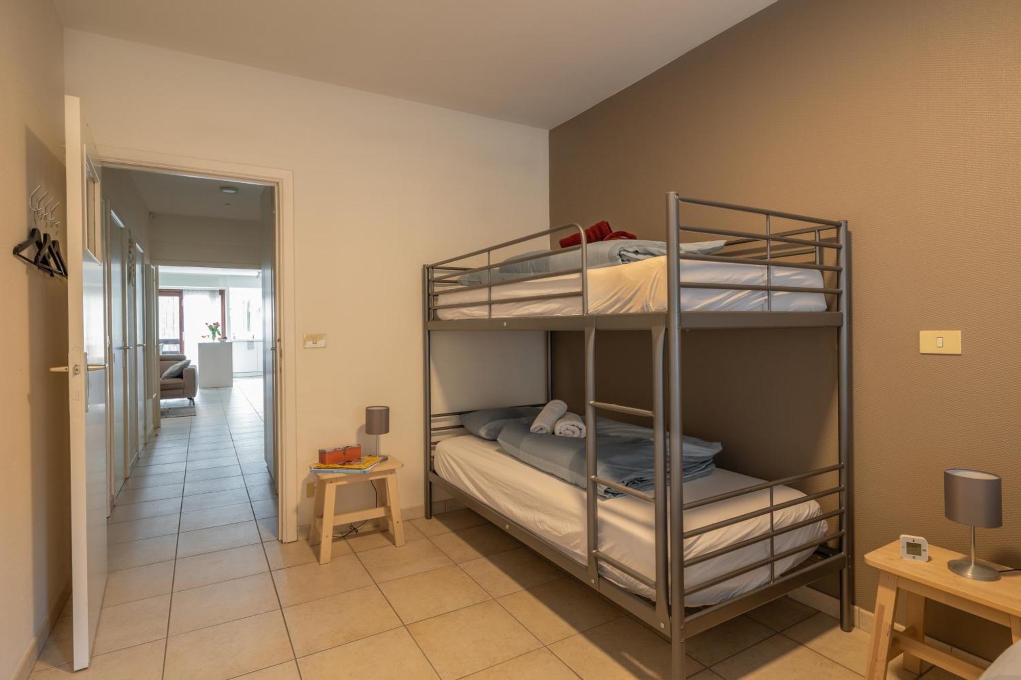 Weloveoostende - Newly Renovated Large Apartment 150M From The Beach - Including Bed Sheets And Final Clea-Ning Esterno foto